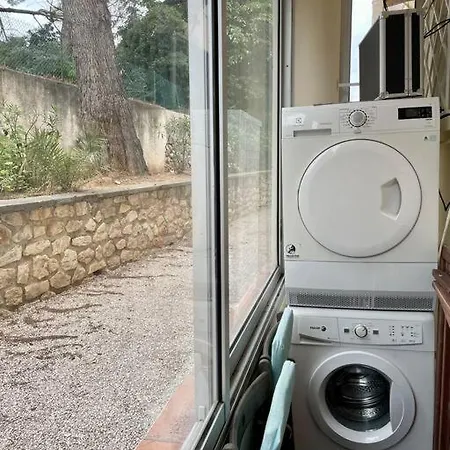 Au Coeur Et Au Calme De Bandol, Parking Et Climatisation バンドール